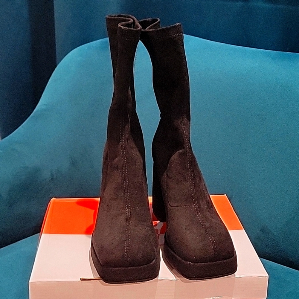 Black mid calf boots suede size 8